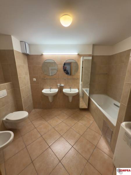 Rent One bedroom apartment, One bedroom apartment, Kopčianska, Bratisl